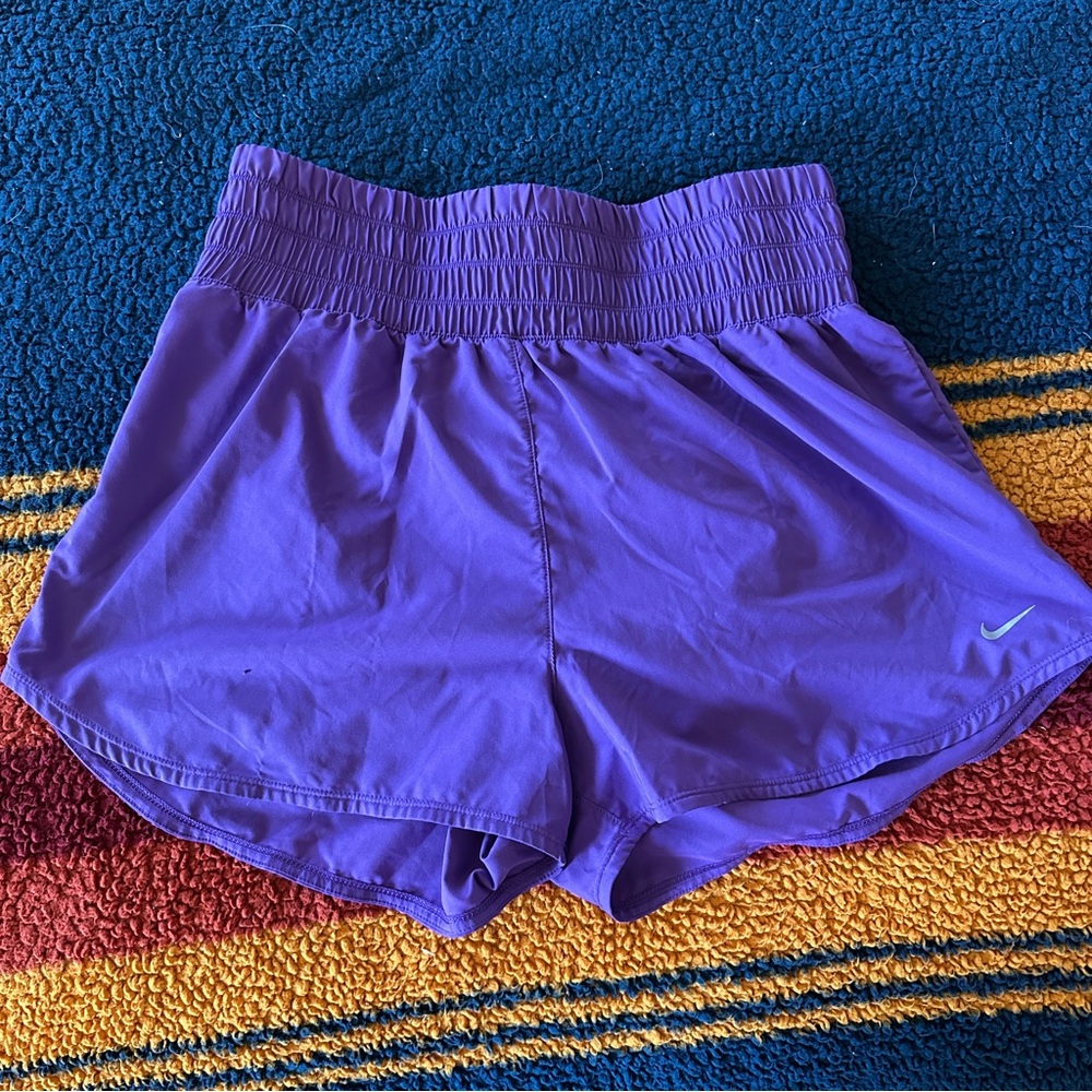 Nike Women's One Dri-FIT Ultra High-Waisted 3" Brief-Lined Shorts